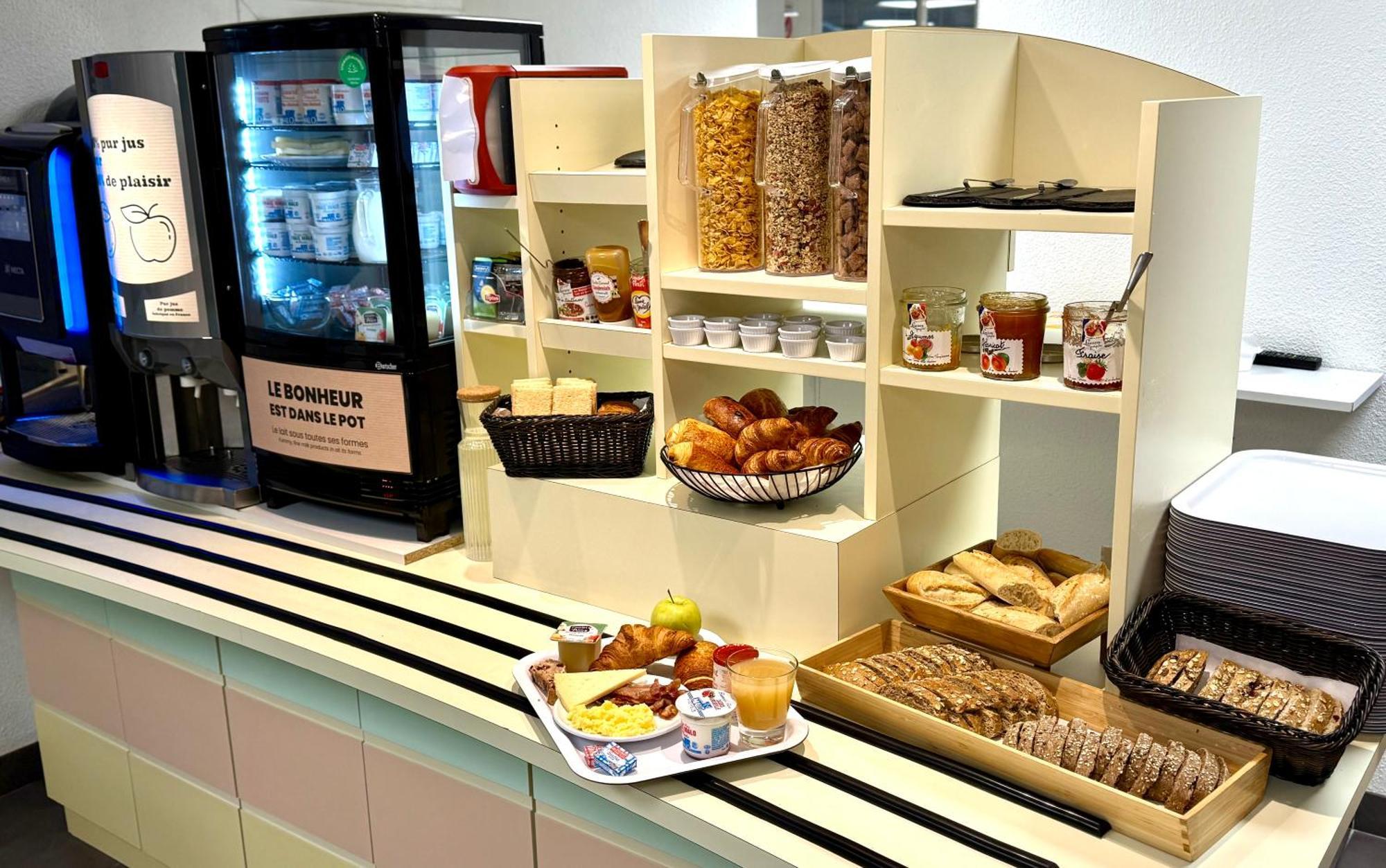 B&B Hotel Lisieux Parc Des Expositions Ngoại thất bức ảnh